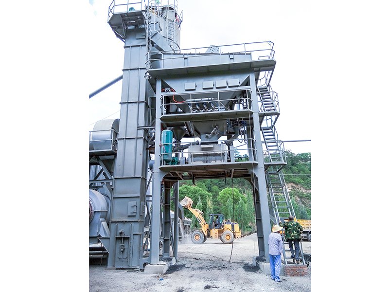 瀝青攪拌(bàn)站LB1000